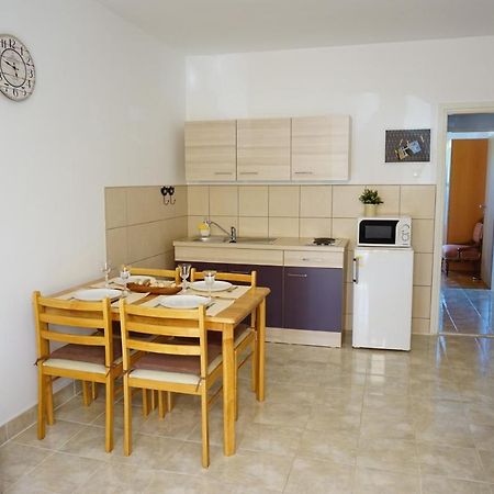 Apartment Jelena Fažana Exterior foto