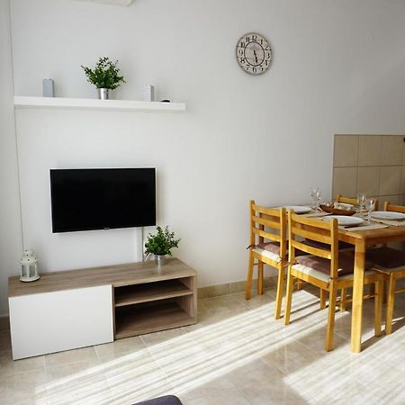 Apartment Jelena Fažana Exterior foto