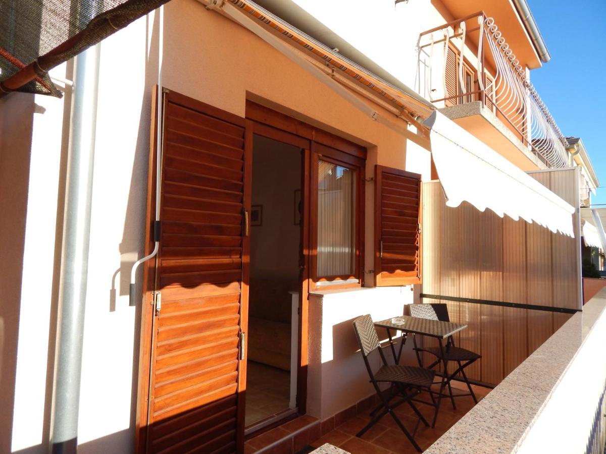 Apartment Jelena Fažana Exterior foto