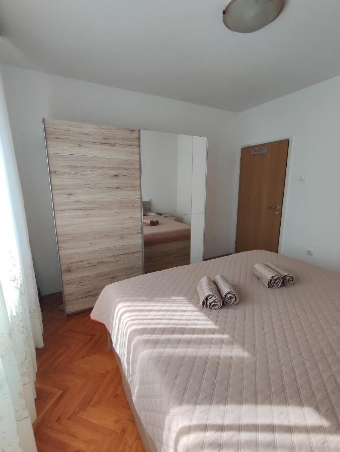 Apartment Jelena Fažana Exterior foto